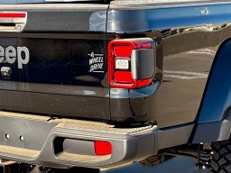 Jeep Gladiator Willys 4x4 2026