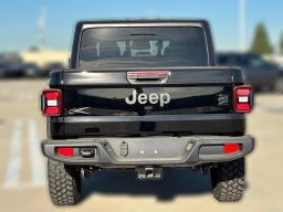 Jeep Gladiator Willys 4x4 2026