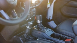 Jeep Gladiator Sahara 4x4 2026