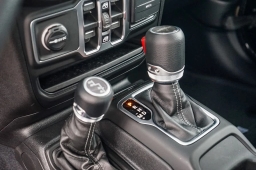 Jeep Gladiator Sport 4x4 2026