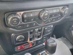 Jeep Gladiator Willys 4x4 2026