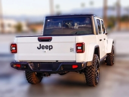 Jeep Gladiator Willys 4x4 2026