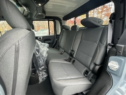 Jeep Gladiator Sport 4x4 2026