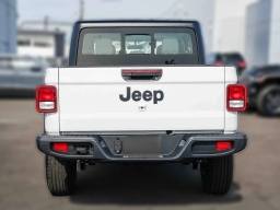 Jeep Gladiator Sport 4x4 2026