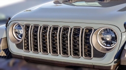 Jeep Gladiator Sahara 4x4 2026