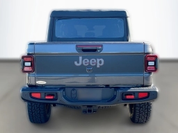 Jeep Gladiator Shadow Ops 4x4 2026