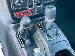 Jeep Gladiator Shadow Ops 4x4 2026