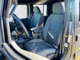 Jeep Gladiator Shadow Ops 4x4 2026