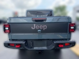 Jeep Gladiator Shadow Ops 4x4 2026