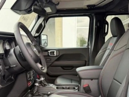 Jeep Gladiator Shadow Ops 4x4 2026