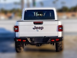 Jeep Gladiator Mojave 4x4 2026