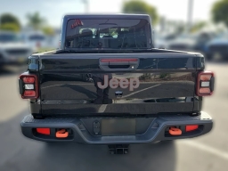 Jeep Gladiator Mojave 4x4 2026