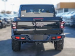 Jeep Gladiator Mojave 4x4 2026