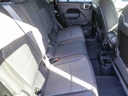 Jeep Gladiator Mojave 4x4 2026