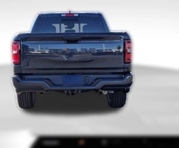 Ram 1500 Express 4x2 Crew Cab 5'7" Box 2026