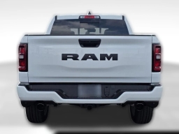 Ram 1500 Express 4x2 Crew Cab 5'7" Box 2026