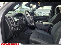 Ram 1500 Express 4x2 Crew Cab 5'7" Box 2026