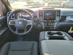 Ram 1500 Express 4x2 Crew Cab 5'7" Box 2026