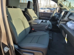 Ram 1500 Express 4x2 Crew Cab 5'7" Box 2026