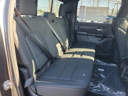 Ram 1500 Express 4x2 Crew Cab 5'7" Box 2026