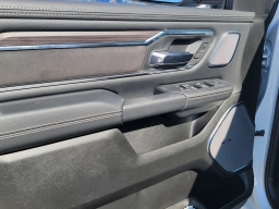 Ram 1500 Laramie 4x2 Crew Cab 5'7" Box 2026