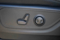 Ram 1500 Big Horn 4x4 Crew Cab 5'7" Box 2026