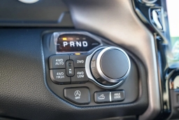 Ram 1500 Big Horn 4x4 Crew Cab 5'7" Box 2026