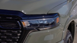 Ram 1500 Big Horn 4x4 Crew Cab 5'7" Box 2026