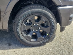 Ram 1500 Big Horn 4x4 Crew Cab 5'7" Box 2026