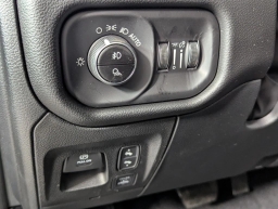 Ram 1500 Big Horn 4x4 Crew Cab 5'7" Box 2026