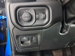 Ram 1500 Big Horn 4x4 Crew Cab 5'7" Box 2026