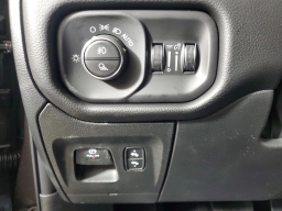 Ram 1500 Big Horn 4x4 Crew Cab 5'7" Box 2026