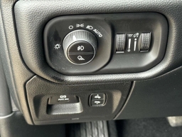 Ram 1500 Big Horn 4x4 Crew Cab 5'7" Box 2026