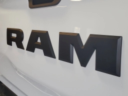 Ram 1500 Express 4x4 Crew Cab 5'7" Box 2026