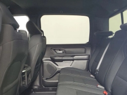 Ram 1500 Express 4x4 Crew Cab 5'7" Box 2026