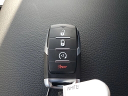 Ram 1500 Express 4x4 Crew Cab 5'7" Box 2026