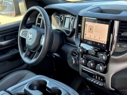 Ram 1500 Tradesman 4x4 Crew Cab 5'7" Box 2026