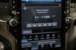 Ram 1500 Laramie 4x4 Crew Cab 5'7" Box 2026