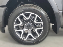 Ram 1500 Laramie 4x4 Crew Cab 5'7" Box 2026