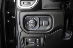 Ram 1500 Laramie 4x4 Crew Cab 5'7" Box 2026