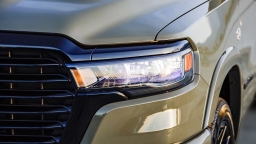 Ram 1500 Laramie 4x4 Crew Cab 5'7" Box 2026