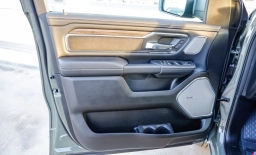 Ram 1500 Laramie 4x4 Crew Cab 5'7" Box 2026