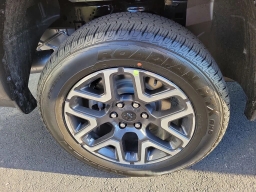 Ram 1500 Laramie 4x4 Crew Cab 5'7" Box 2026