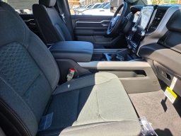 Ram 1500 Big Horn 4x4 Crew Cab 6'4" Box 2026