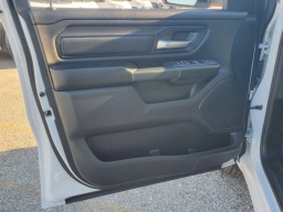 Ram 1500 Tradesman 4x4 Crew Cab 6'4" Box 2025