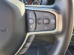 Ram 1500 Tradesman 4x4 Crew Cab 6'4" Box 2025