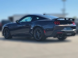 Ford Mustang Dark Horse Fastback 2026