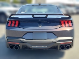 Ford Mustang Dark Horse Fastback 2026