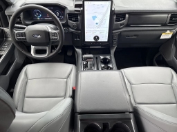 Ford F-150 Lightning Flash 4WD SuperCrew 5.5' Box 2025