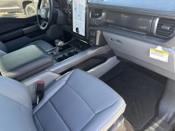 Ford F-150 Lightning Flash 4WD SuperCrew 5.5' Box 2025